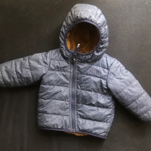 The North Face Reversible Puffer - Picture 3 of 8